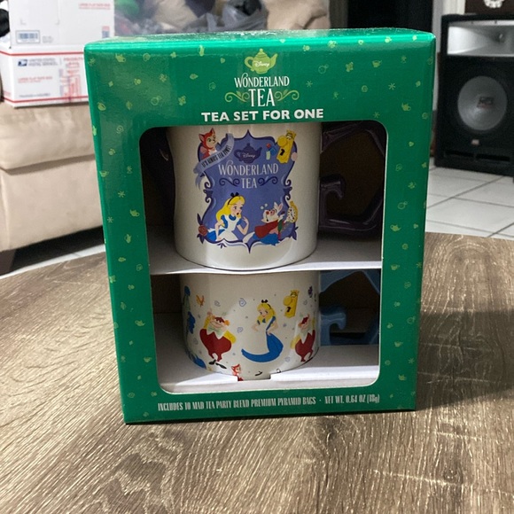 Disney Parks Alice Wonderland Tea Set For One Mug Teapot Tea New With Box - Picture 3 of 6